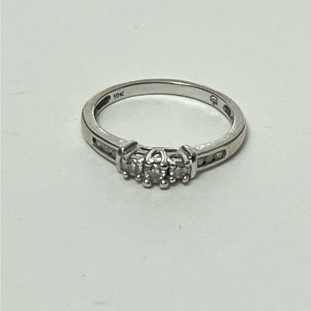 10 Karat White Gold Diamond Band Engagement Wedding Ring, Size 7